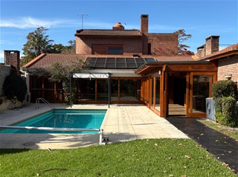 Nueva en el mercado. Gran casa 6 dormitorios