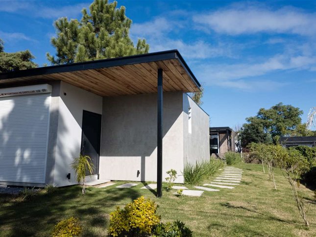 Casa con piscina y barbacoa en Balneario Buenos Aires · Ideal renta turística - foto 3