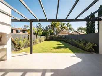 Venta de Casa en San Nicolás, 3 Dormitorios a estrenar, con buen jardín y luz natural