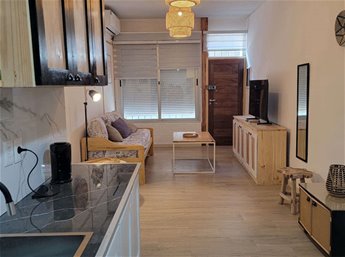ALQUILER – APARTAMENTO AMUEBLADO EN CIUDAD VIEJA Cerrito y Pérez Castellanos
