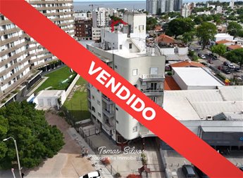 [VENDIDO] Venta apartamento en Malvin 2 dormitorios y terrazas Reciclado a nuevo.