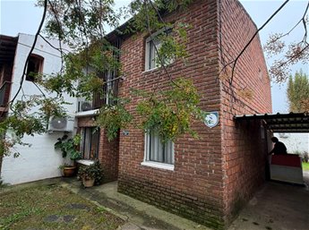 Casa de 3 Dormitorios en Barra de Carrasco, Canelones