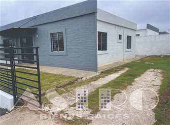 CASA EN ALQUILER DOS DORMITORIOS MELO