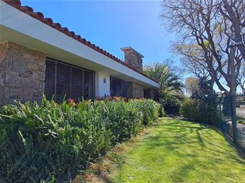 VENTA PUNTA GORDA GRAN PADRÓN ESQUINA 1 PLANTA PROXIMO RAMBLA 4 DORMITORIOS SUITE SERVICIO