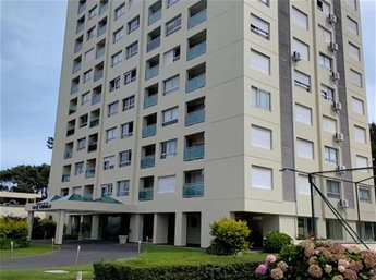 Venta Apartamento 2 dorm en Punta del Este - Cantegril con piscina