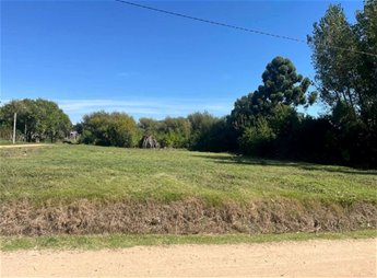 Venta Terreno 2000 m² en Nicolich con renta