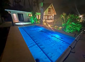 VENTA IMPORTANTE CHALET PUNTA DEL ESTE PEDRAGOSA SIERRA PROXIMO 5 dormitorios 5 baños Piscina