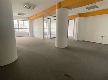 Oficina en alquiler en Plaza Independencia | 135 m², pronta para entrar