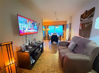 VENTA APARTAMENTO EN MALVIN SOBRE RAMBLA, DOS DORMITORIOS, EXCELENTE UBICACION