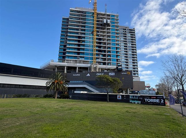 PUNTA DEL ESTE More Atlantico Torre 2 Pre Venta Apartamento 1 Dormitorio con vistas a Playa Mansa, AMENITIES: Barbacoa, Piscinas, Gimnasio. Beneficios fiscales, Entrega: Diciembre 2026 - foto 3