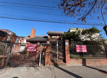 Venta casa Punta Gorda, 4 dormitorios, 4 baños, fondo verde 2 garages y 1 cochera!!!