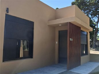 Venta Casa Colonia del Sacramento 2 Dormitorios 1 Baño Ref.: 6172