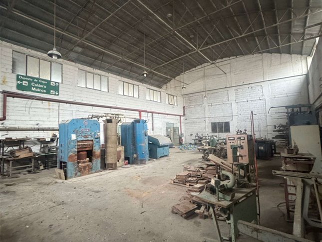 Venta local industrial en Santa Lucia - foto 3