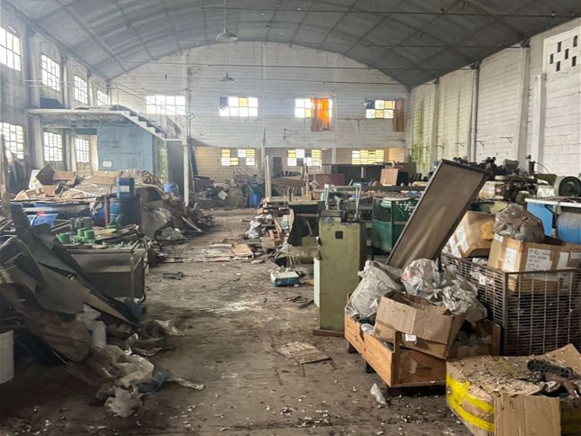 Venta local industrial en Santa Lucia - foto 1