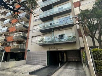 Alquiler amplio monoambiente Pocitos IMPECABLE