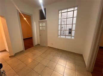 Venta de Apartamento de 1 o 2 dormitorios en el Centro.