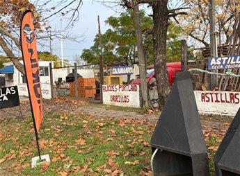 Venta de llaves de negocio: Ferreteria, Leñeria y Barraca!! Frente a proximo Shopping Aventura sobre Av garzón! Mas de 200.000usd anuales de facturación.