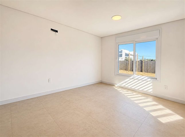 Casa de 2 dormitorios en venta en Balneario Buenos Aires - foto 2