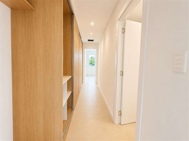 Casa de 2 dormitorios con parrillero y garaje en Balneario Buenos Aires - foto 3
