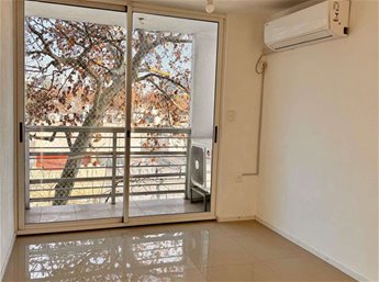 Apartamento de 2 dormitorios con garaje en Tres Cruces