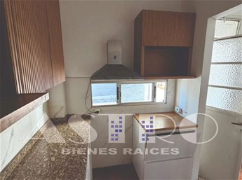 Apartamento Cordón Tres Dormitorios Amplio con Balcón