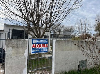 Casa de 1 Dormitorio, con Patio amplio.