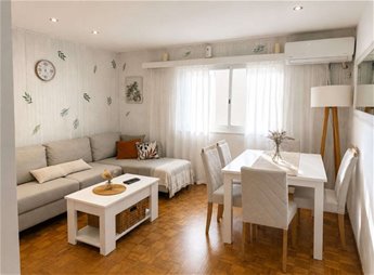 Apartamento de 2 dormitorios amplio en Alquiler , Muy iluminado