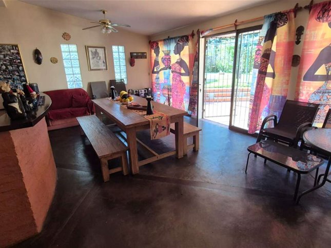 Venta casa Carrasco Sur cuatro dormitorios - foto 1
