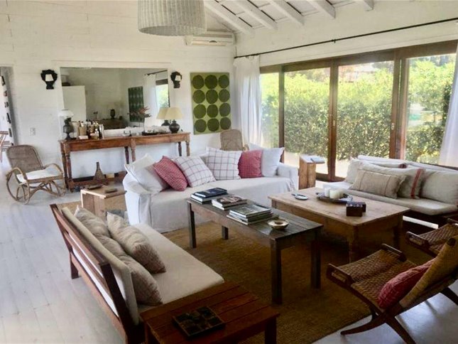 Casa en Alquiler temporal 5 dormitorios en Pinar del Faro, barrio cerrado en José Ignacio. - foto 1