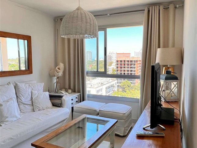 APARTAMENTO ALQUILER TEMPORAL 2 DORM 2 BAÑOS PLAYA BRAVA TERRAZA PROPIA / VISTA - foto 1