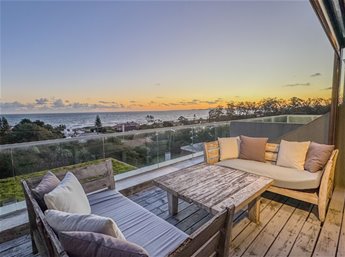 Apartamento Venta y Alquiler Temporal Punta Ballena  Una Vista espectacular Terraza Propia