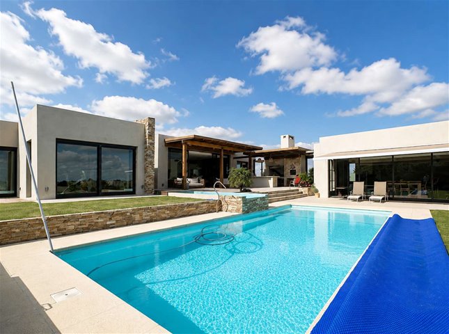 Casa en venta 3 dormitorios en Barrio Privado - foto 2