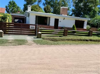CASA EN PLAYA HERMOSA + APARTAMENTO + BARBACOA