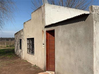 Casa de 2 dormitorios en zona rural. El Colorado.