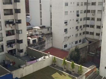 VENTA APARTAMENTO POCITOS  MONOAMBIENTE  MUY LINDO PROXIMO A MAR BUEN EDIFICIO