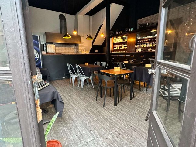 Venta llave de negocio de Cafeteria, buffet y chiviteria en Ciudad vieja! Mas de $400k de facturacion por mes - foto 1