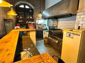 Venta llave de negocio de Cafeteria, buffet y chiviteria en Ciudad vieja! Mas de $400k de facturacion por mes - foto 4