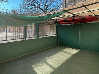 Venta Casa Brazo Oriental 2 Dormitorios, patio, cochera