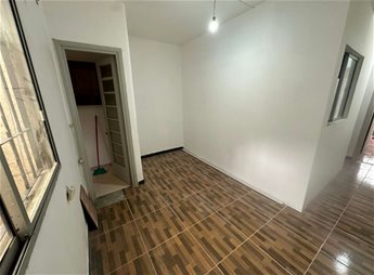 ALQUILER APTO SOBRE AV RIVERA, 2 DORMITORIOS, LIVING COMEDOR, COCINA DEFINIDA, EXCELENTE UBICACION