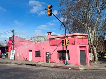 LOCAL COMERCIAL EN ALQUILER | ESQUINA SAN MARTÍN Y JOSÉ BATLLE Y ORDÓÑEZ