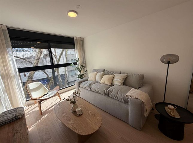 CENTRO Pre Venta Apartamento 2 Dormitorios Piso 5 al frente, terrazas, muy luminoso, finas terminaciones, AMENITIES: Piscina, Barbacoa con parrillero, Beneficios fiscales - foto 4