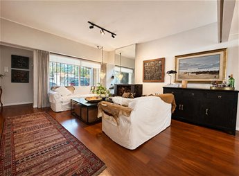 Venta Casa en Carrasco Sur | 3 Dormitorios + Servicio, Piscina y Barbacoa