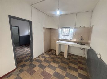 Alquiler apartamento de tres dormitorios en Colón.