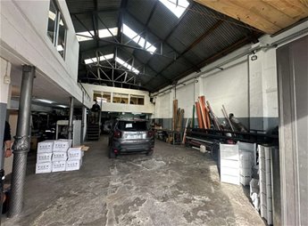ALQUILER LOCAL COMERCIAL EN MALVIN NORTE, PROX AV ITALIA, GALPON, DEPOSITO, ENTRADA VEHICULAR, EXPLANADA