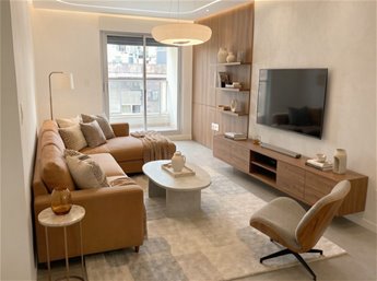 Cordón Sur. Precioso apartamento amplio y luminoso !! CON GGE FIJO . Living comedor con terraza. 2 Dormitorios. 1 Baño . Cocina definida muy cómoda Buena profusión de placares y tza.