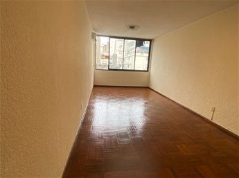 Monoambiente muy céntrico, frente a Plaza Fabini, todos los servicios a la mano, en excelentes conidiciones, vigilancia virtual y portería