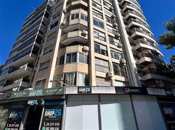 Alquiler apartamento 2 dormitorios, 2 baños, terraza, sin muebles.-