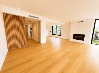Apartamento Dúplex en Alquiler – Barrio Parques