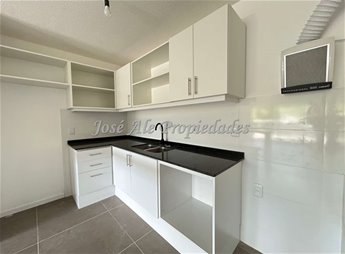 EN ALQUILER NUEVO PRECIO!!! APARTAMENTO DE 2 DORMITORIOS A ESTRENAR FRENTE A LA RAMBLA Y PLAYAS DE COLONIA. - foto 5