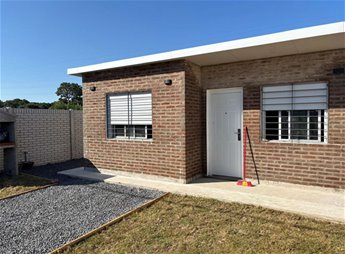 A 700 MTS DE AV. GIANNATTASIO 2 dormitorios Solymar Alquiler Casa Ciudad de la Costa